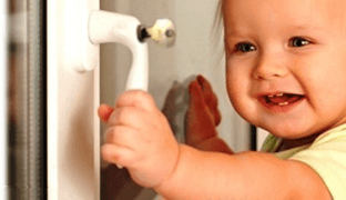 Ручка на пластиковое окно от детей